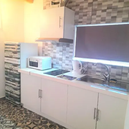 Estudio Dominicana In Gale With Garden And Parking Place شقة