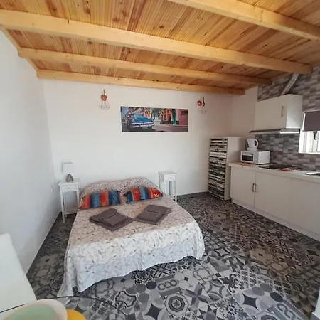 Estudio Dominicana In Gale With Portable Ac,wifi And Parking Place Apartment Albufeira