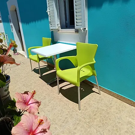 Estudio Dominicana In Gale With Garden And Parking Place Διαμέρισμα Αλμπουφέιρα