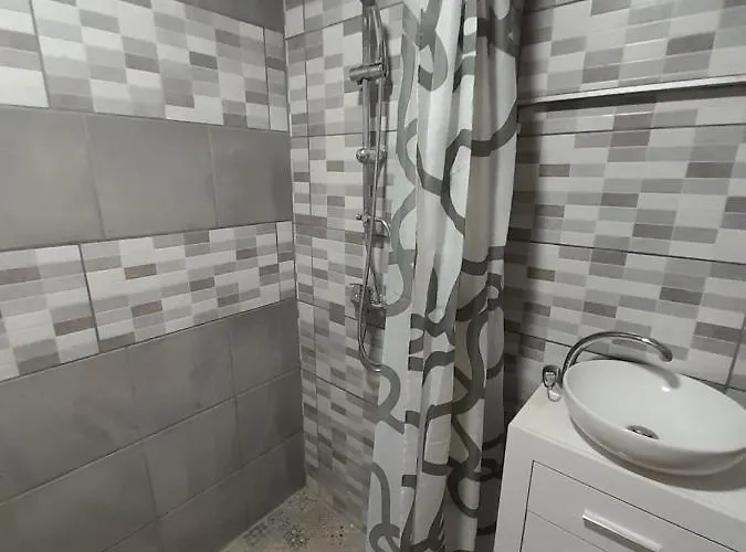 아파트 Estudio Dominicana In Gale With Garden And Parking Place *